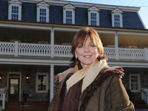 Nora Roberts at Inn Boonsboro